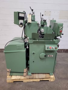 Royal Master No. TG12X3, Centerless Grinder, Automatic Infeed Unit, 12" wheel diameter, 1983