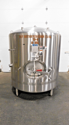 Walker 15 BBL 304 Stainless Steel tank, 15 barrel, 16" x20" manway, 3" side port, (3) 2" top inlets
