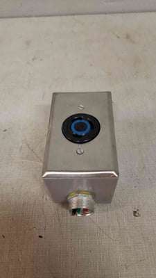 Leviton L6-30 Lot of (250) Receptacle, 30 Amps, 250 VAC