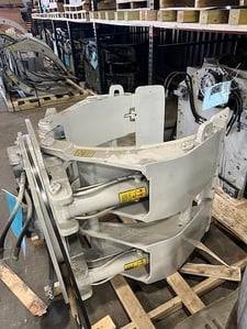 Cascade #77F-RCS-257, 60" roll clamp, class IV, 8000 lb. capacity, s/n #PTL31006-8R0, 2018