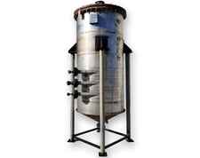 480 gallon Stainless Steel liquid jacketed tank, vertical, 40" dia. x 85" straight side, 6" dia. top cover
