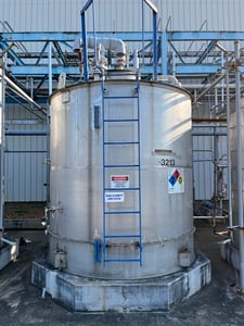 3900 gallon Alloy Fabricators, 304 Stainless Steel tank, cone top, flat bottom, 1991