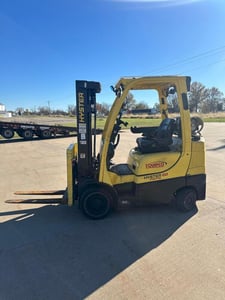 6000 lb. Hyster #S60FT, 3-stage mast lift truck, 181.9" lift height,solid tires,finger tip controls,side