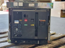 800 Amps, Merlin Gerin, M16H1, 3-pole circuit breaker, bolt-on, 600 Volts, 2000