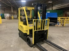 6000 lb. Hyster #S60FT, LPG forklift, 2 stage mast, 126" raised mast, 86" lowered mast, 2006