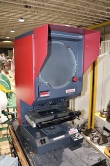 15" Starrett Sigma #VB-360, Optical Comparator, 15.5" x 9" motorized table, 10" x 6" port window, 115 V