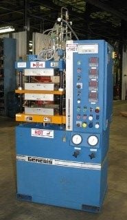 30 Ton, Wabash #Genesis, ASTM, 12" x12", elec.heat/water cooled, (2) 3" daylight, 800&deg;F, #1869