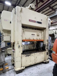 200 Ton, Niagara #SE2-200-72-42UH, straight side double crank mechanical press, 6" stroke, 28" Shut Height
