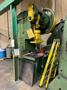60 Ton, Minster #10-6A, OBI press, 8" stroke, 3" slide adjustment