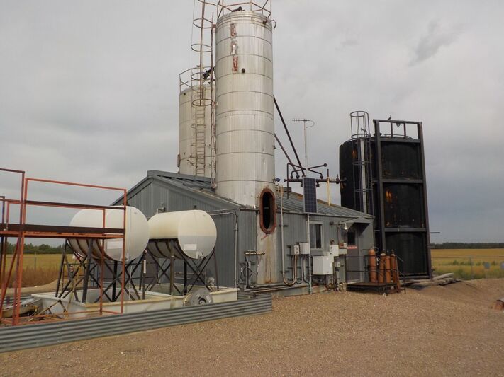 72" x 27' Vertical Treater double vessel package, 25 psi, 1954