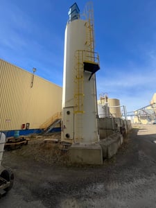 Delta, Carbon steel mixing silo, atmospheric, 40', 100 ton, 30°C, 2004