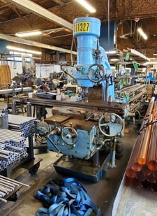 Kearney & Trecker #320TF-16, vertical mill, 72" x16" tbl., 3 HP, power draw bar, 34" X, 12" Y, 18" Z
