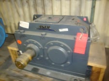 2000 HP @ 1163 RPM, Falk #425A1-CS, parallel shaft gearbox, 892 RPM out, 1.30 ratio, unused