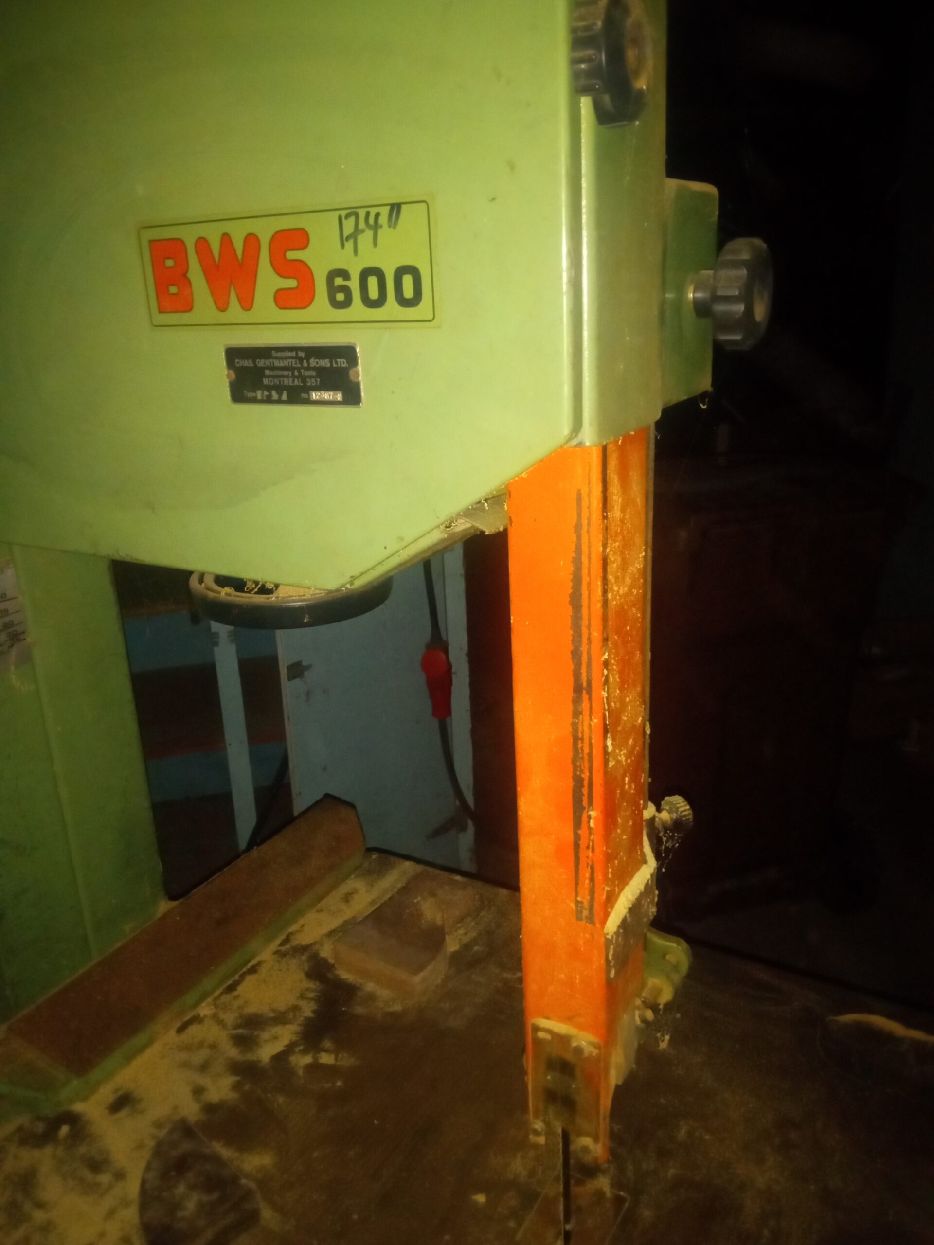 24" x 15" BWS #600, vertical bandsaw, 144" blade, rip fence