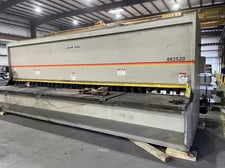 5/8" x 20' Accurshear #662520, hydraulic shear w/Met Fab stacxker, 10' squaring arm, 2011