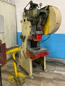32 Ton, Minster #4, OBI press, WPC press Control, 24" x 15" bed area, 130 SPM, 5 HP