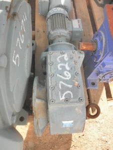 0.33 HP @ 780 RPM, Bauer #DPK782-178WMG, Right Angle Gearbox, 4.10 :1 Ratio, 3200 RPM Output, 1997