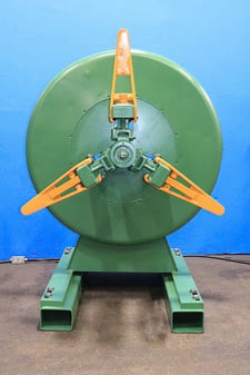 2500 lb. Perfecto #18-M-SB, motorized uncoiler, 18" width, 60" outside dimensions, 15.5"-20.5" ID, 21"