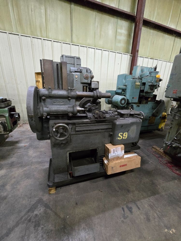 Brown & Sharpe #3-26, single index gear cutting machine, 26" dia swing, automatic single index