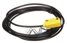 Banner Q12AB6FF15 72104 World-Beam Q12 Series Sensor, Fixed-Field Range 15 mm
