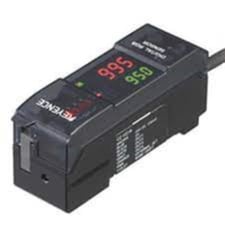 Keyence CZ-V21AP RGB Digital Sensor Amplifier, Main Unit, PNP