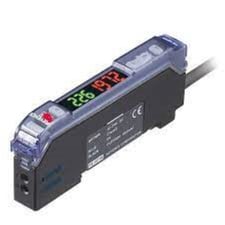 Keyence FS-V21R Digital Fiber Optic Sensor, Amplifier, Cable Type, Main Unit NPN