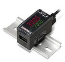 Keyence FT-50AP Digital Infrared Temperature Sensor, Amplifier Unit PNP