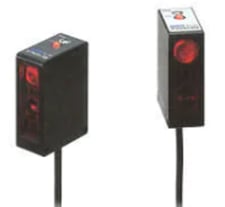 Keyence PK-72 Fixed-Distance Photoelectric Sensor, Main Unit, Long-Distance Type