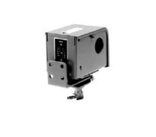 Johnson Controls P10FC-4 SPDT 2-Stage Low Pressure Control w/1/8" Barbed Fitting