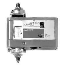 Johnson Controls P28AA-1C Lube Oil Pressure Cutout Control w/ 90 Second Delay