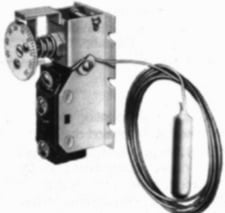 Johnson Controls A19AGF-10C Remote Bulb Temp Control, 40/90F, Diff 1.5 Fixed