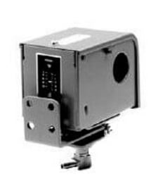 Johnson Controls P10BJ-1C SPDT 1-Stage Low Pressure Control w/ 1/8" Female NPSF