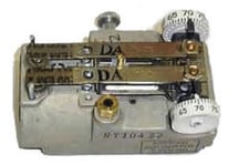 Johnson Controls T-4506-204 Direct Acting Dual Temperature Pneumatic Thermostat