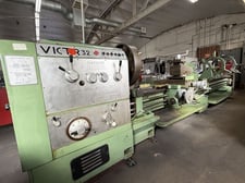 32" x 138" Victor #32", gap bed engine lathe, 4-jaw 24" chuck, 22" face plate, 2 steady rests