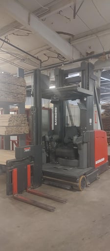 3000 lb. Raymond #SA-3SR30T, Order Picker/Fork Lift, 42" forks, 135" lift height, 48 volt battery electric