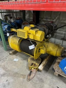 10 Ton, Load Lifter #901731, electric cable hoist, 22/7 FPM, 230 V., power trolley, S/N 31-92098E