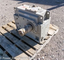 1480 HP @ 1800 RPM, Flender #HISH05B, Parallel Shaft Gearbox, 1306 RPM output, 1.37 :1 Ratio, 1104 kW