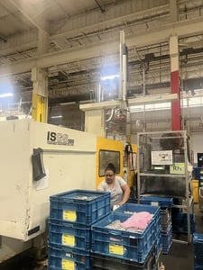 500 Ton, 48 oz., Toshiba #ISGS500V10-27AT, horizontal plastic injection molders, 55" daylight, 34.3" x 31.9"