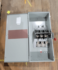 400 Amp. General Electric, TH3325R, Fusible Disconnect Switch, 240 VAC 250 VDC 3R