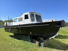 Workboat, single screw, Perkins Range 4 engine, steel hull, prop removed