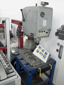 Taumel, orbital riveter with stand