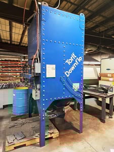 2800 cfm Donaldson Torit #2DF6, downflo dust collector, 7.5 HP, 22" x 22" inlet area, 8" OD blast gate