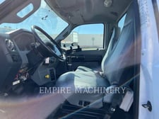 Ford / New Holland Ltd SERVICETRK, On Highway Truck Engine, 1740002 hours, S/N: 3FRXF7FG8DV794689, 2013