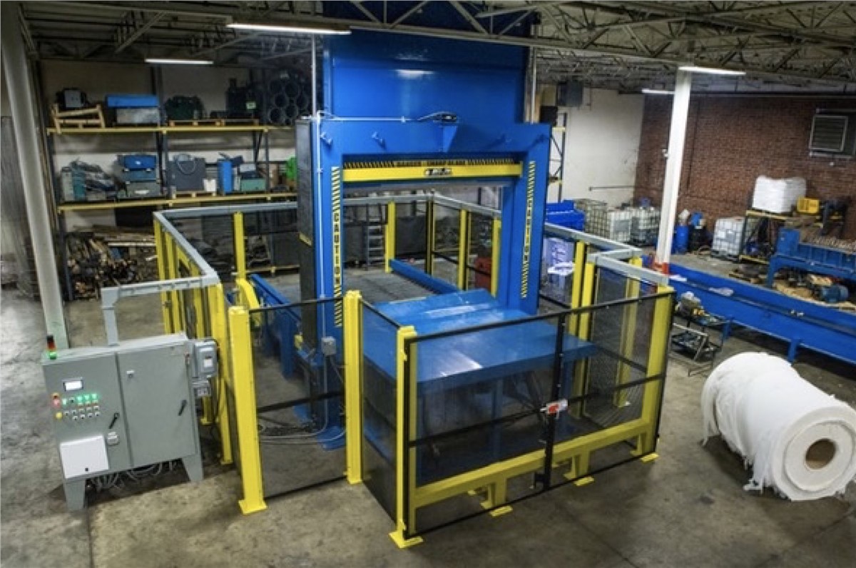 Recycling Equipment Inc. #12072ST, 120" W x 72" H roll splitter, 20 HP hydraulic power pack, hydraulic dump