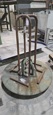 Turn Table & Wire Stand, 50"