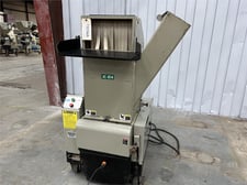 8" x 14" Conair #JC-814, granulator, 5 HP AC motor w/ starter, 21 fly knives, 2 bed knives, 45" in-feed height