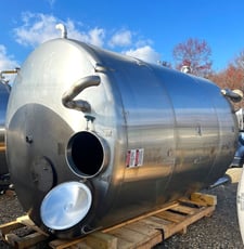 3500 gallon Stainless Steel Sanitary Tank, 8' diameter x 9' 8" T/T