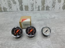 Fisher #11B853X032, Pressure Gauges, (2) 1.5" diameter & (1) 1.375" diameter, 0-30 psi, 0-2.0 kg/cm2, New (3