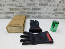 Salisbury, E011B/9H, Electrical Rubber Gloves, Type I, Class 0, Low Voltage, Size 9H, AHZC Categ., 11"