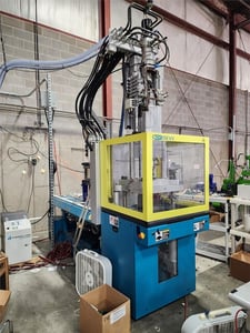 60 Ton, 4.3 oz., Boy #55EVV-205, Vertical Injection Molding Machine, 38 mm screw, 21.7" daylight, 14.2" x